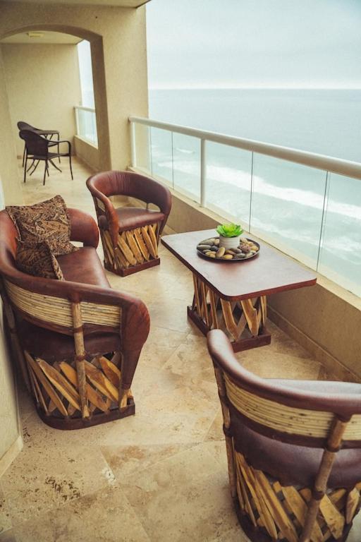 'Luxury Oceanfront Penthouse With Pools, Jacuzzis And Spectacular Ocean Views' Apartment Rosarito Bagian luar foto