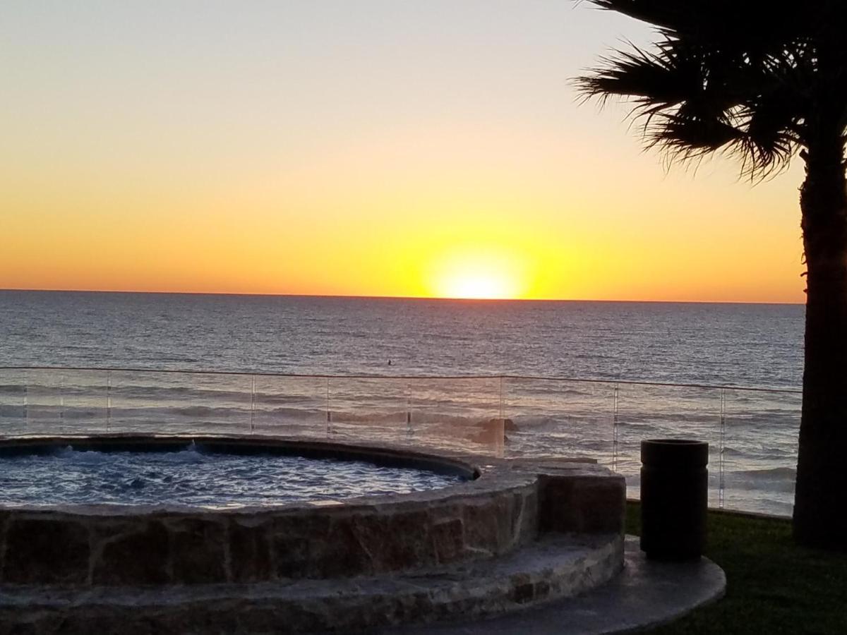 'Luxury Oceanfront Penthouse With Pools, Jacuzzis And Spectacular Ocean Views' Apartment Rosarito Bagian luar foto